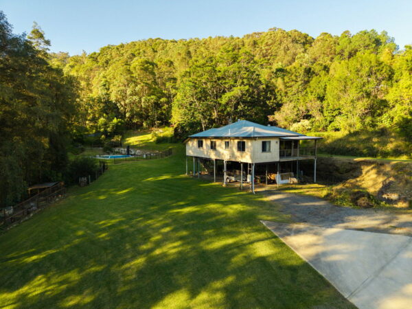 Listing image for 610 Glenview Road, Glenview  QLD  4553