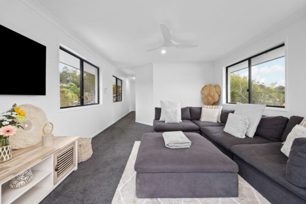 Listing image for 17 Viewland Drive, Mooloolah Valley  QLD  4553