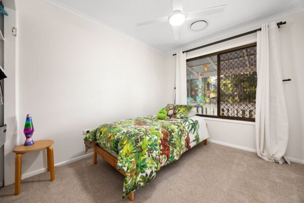Listing image for 4 Leach Avenue, Landsborough  QLD  4550