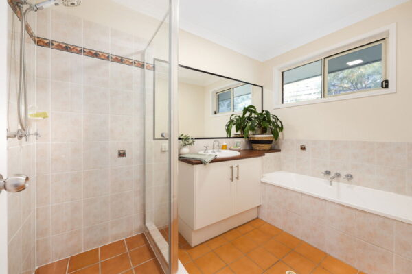 Listing image for 24 Sundown Close, Tanawha  QLD  4556