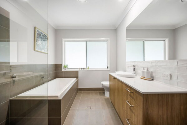 Listing image for 7 Isambert Road, Glenview  QLD  4553