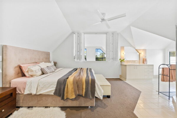 Listing image for 5 Bloodwood Close, Mooloolah Valley  QLD  4553