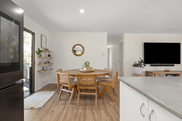 Listing image for 4 Leach Avenue, Landsborough  QLD  4550