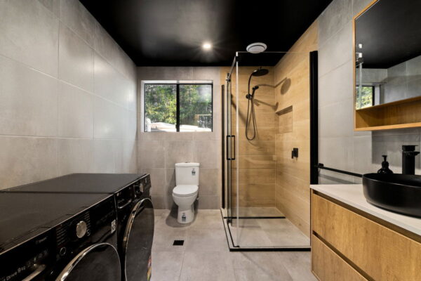 Listing image for 610 Glenview Road, Glenview  QLD  4553