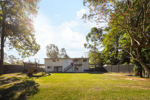 Listing image for 4 Leach Avenue, Landsborough  QLD  4550