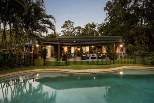 Listing image for 24 Sundown Close, Tanawha  QLD  4556
