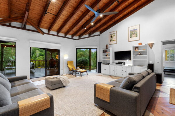 Listing image for 218 King Road, Mooloolah Valley  QLD  4553