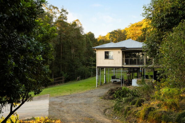Listing image for 610 Glenview Road, Glenview  QLD  4553